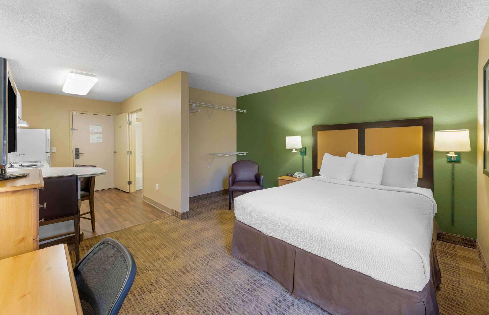 Auburn Hills Extended Stay Inn Exterior photo